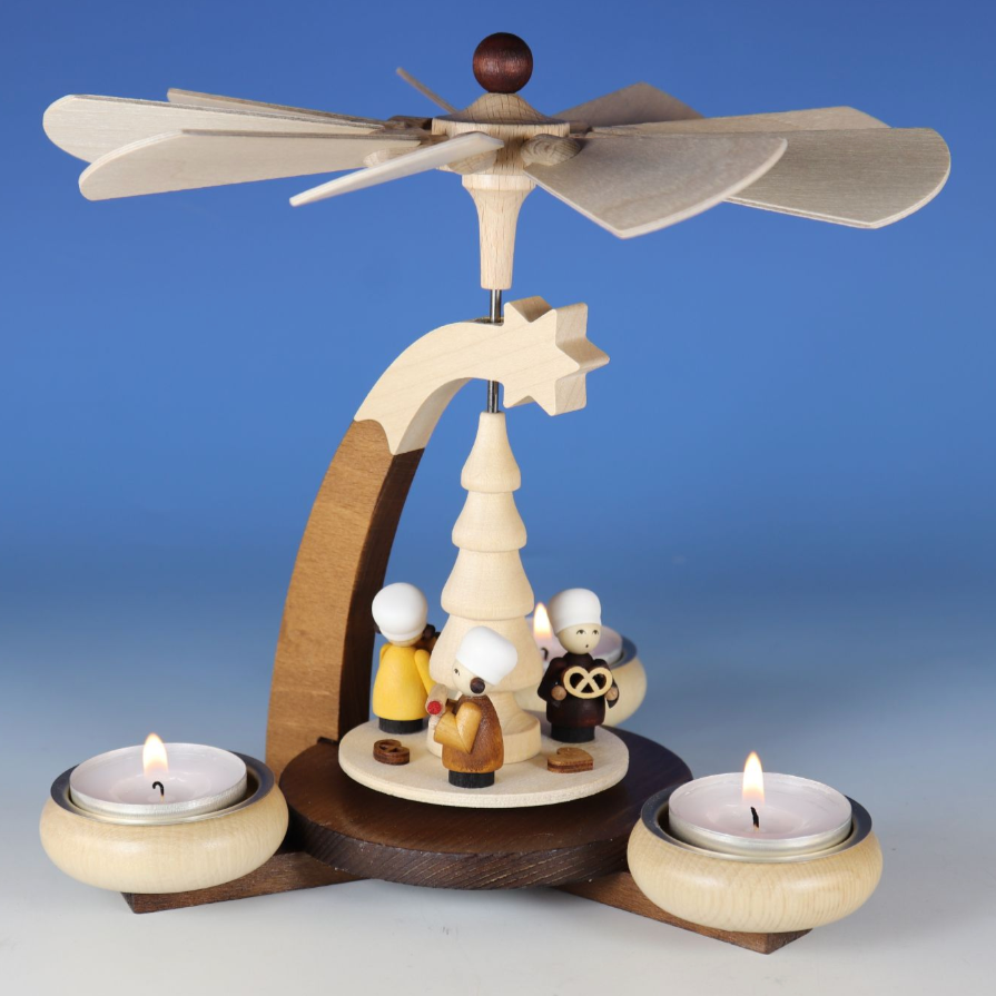 Christmas Pyramid + Free pack of Candles - Christmas Bakery