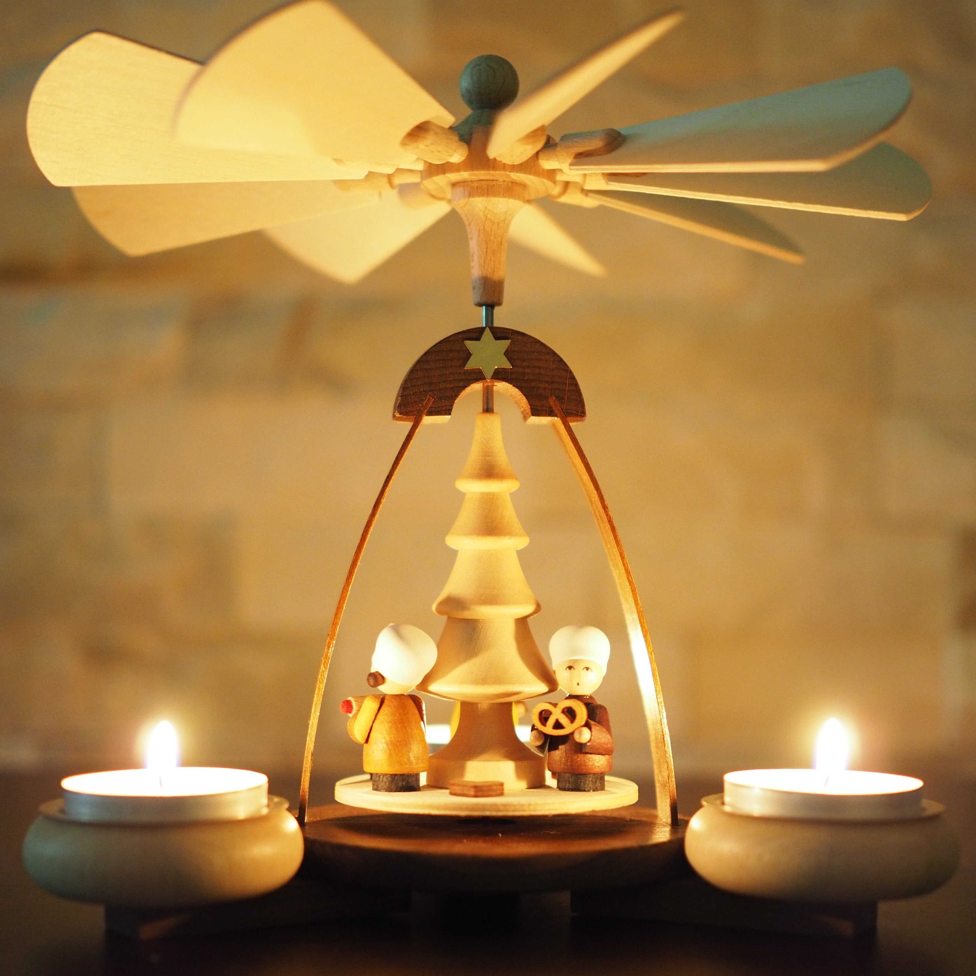 Christmas Pyramid (Medium)- Christmas Bakery