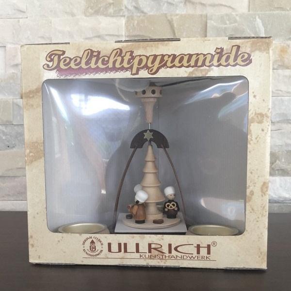 Christmas Pyramid (Medium)- Christmas Bakery